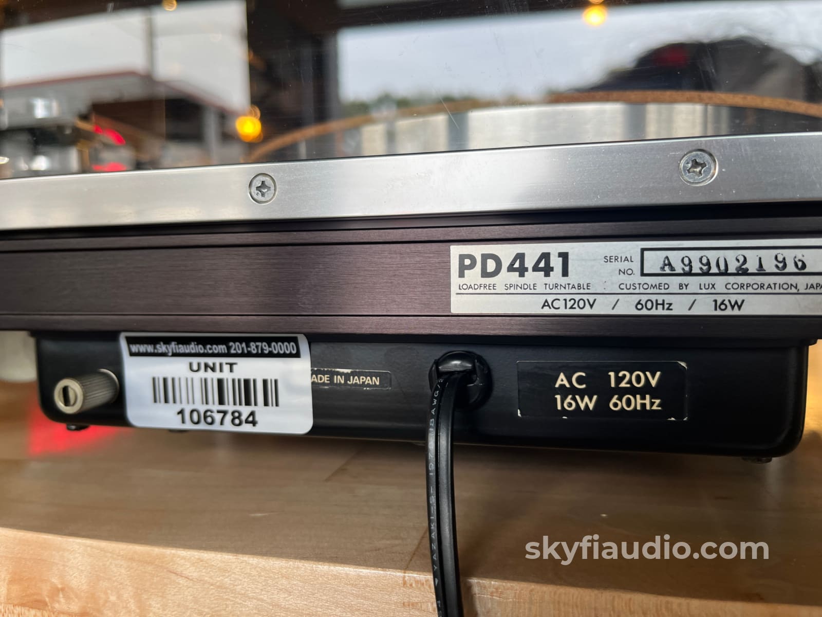 Luxman PD441 Vintage turntable - Direct Drive - W/ New Ortofon X40 Cartridge Turntable