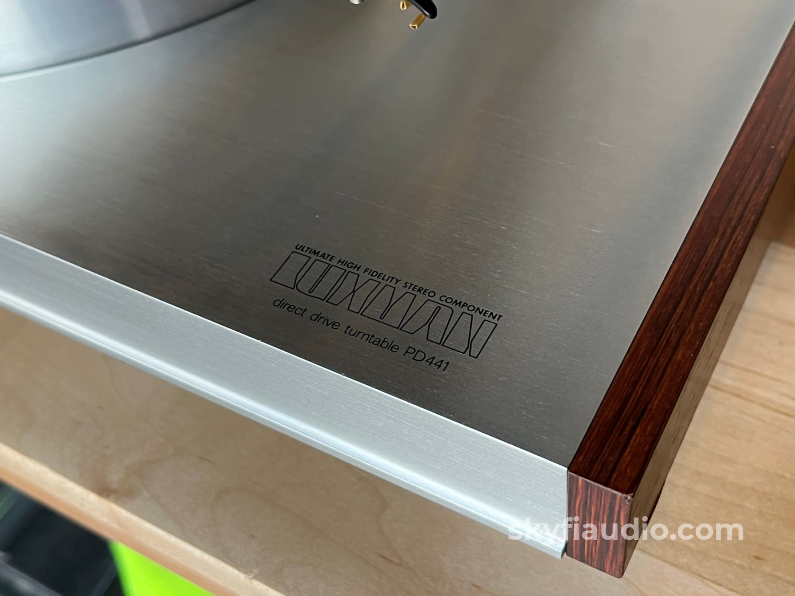 Luxman PD441 Vintage turntable - Direct Drive - W/ New Ortofon X40 Cartridge Turntable