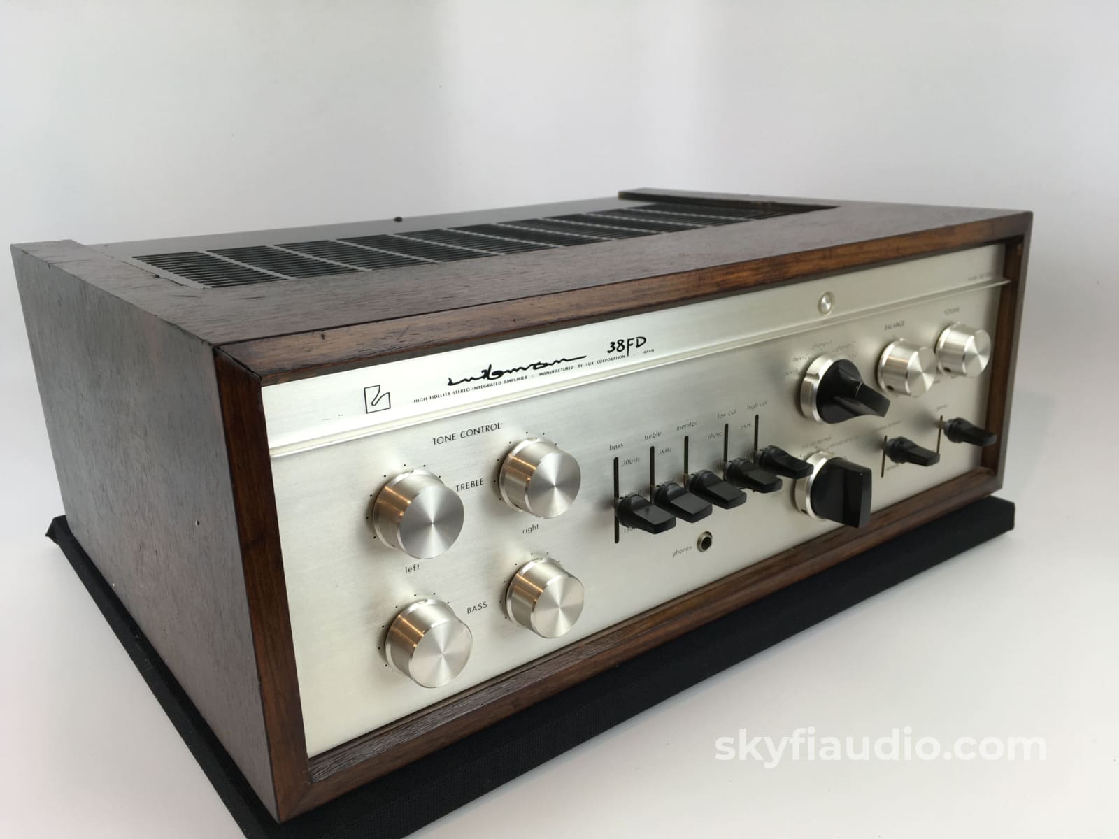 Luxman SQ38F プリアンプ Luxman SQ-38FD Tube Integrated Amplifier 100V 240V (120V)