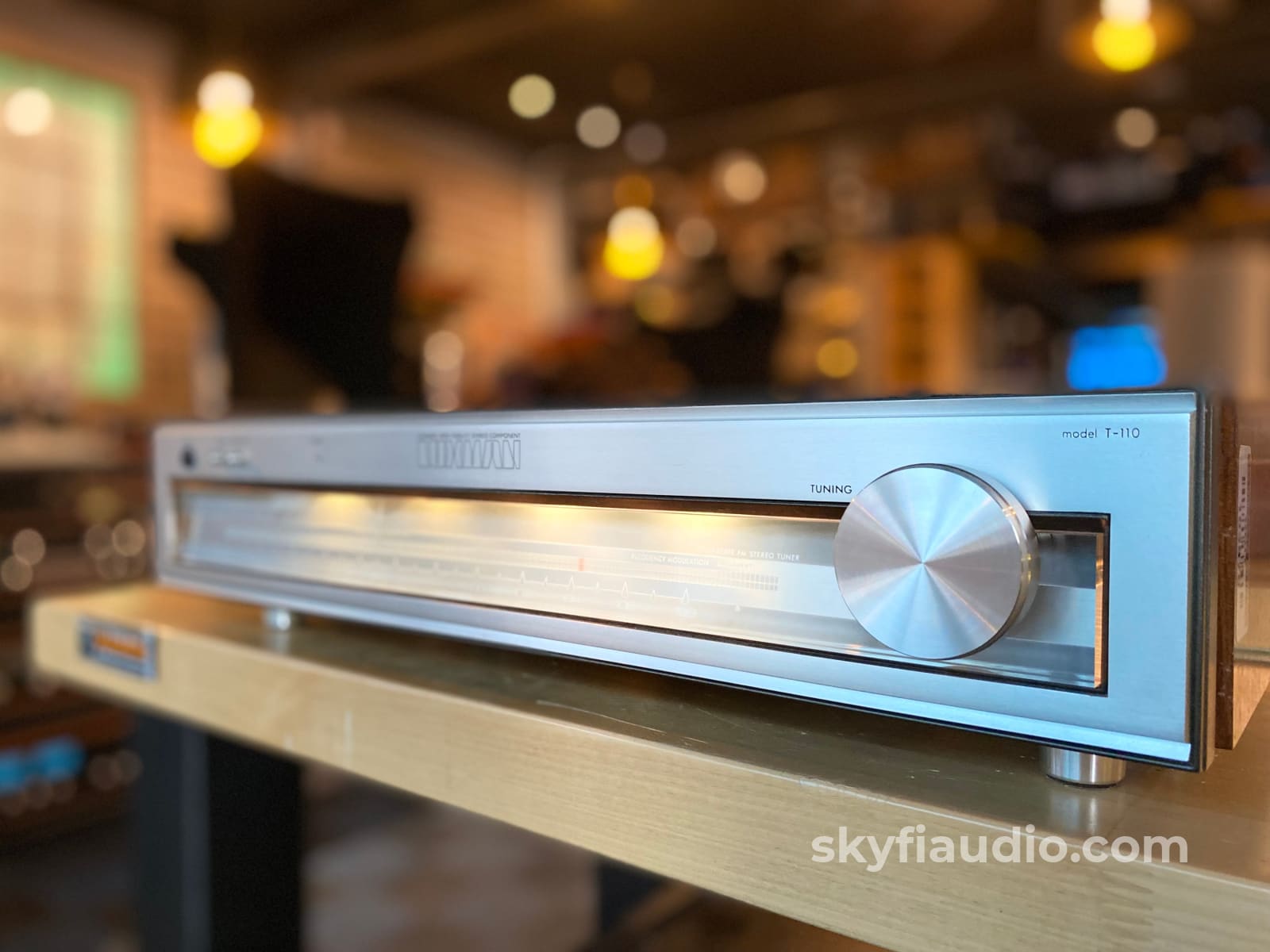 Luxman T-110 Vintage FM Tuner
