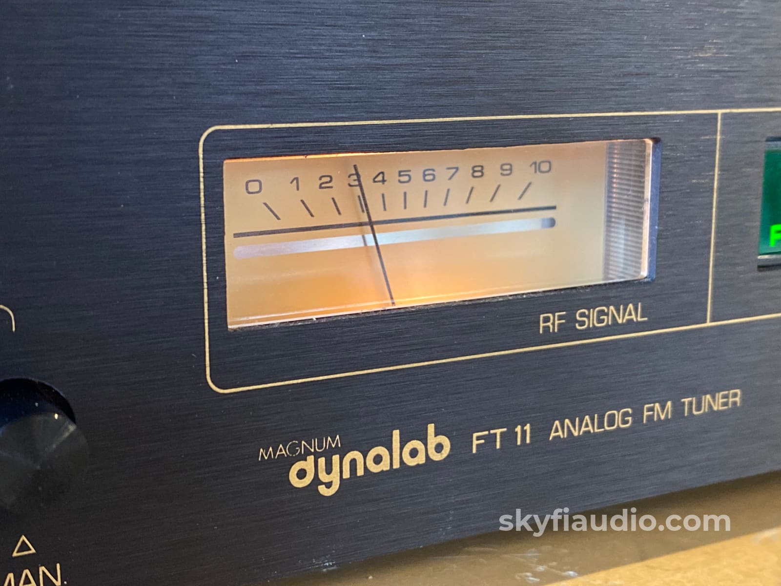 Magnum Dynalab Ft-11 Analog Fm Tuner