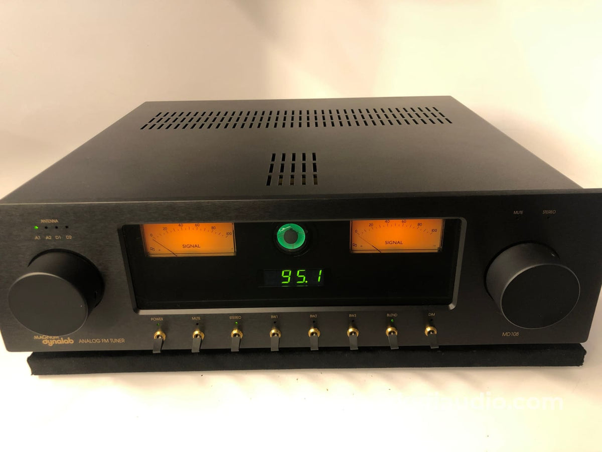 Magnum Dynalab MD-108T FM Tuner with Magic Eye