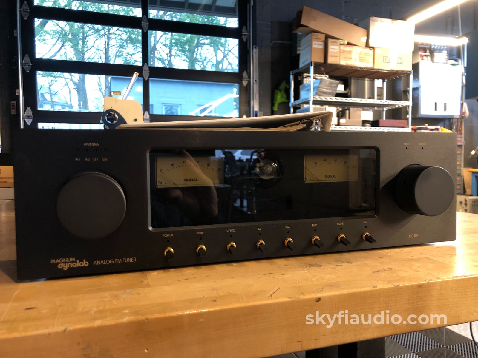 Magnum Dynalab Md-108T Fm Tuner With Magic Eye