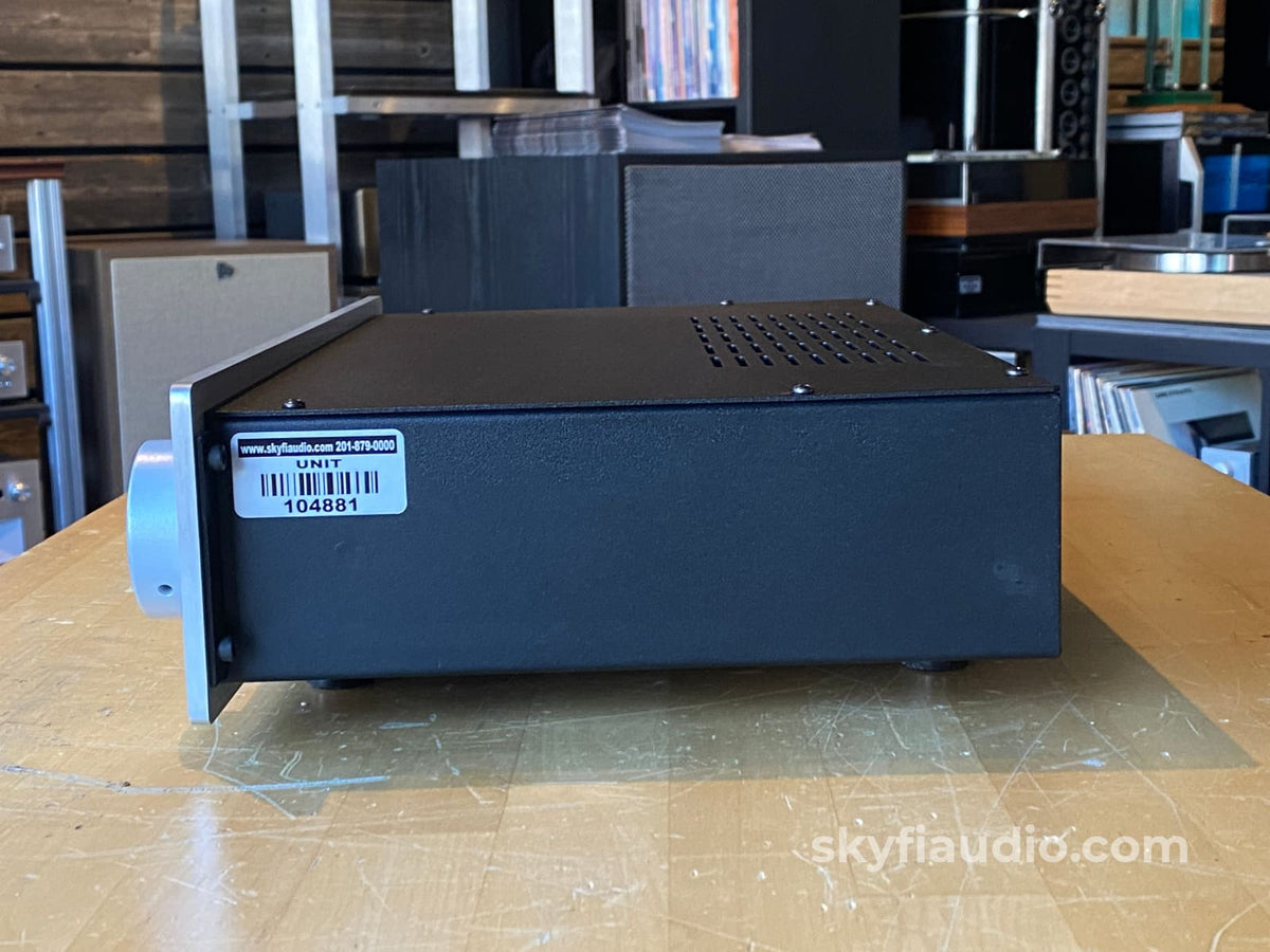 Magnum Dynalab Md90 Analogue Fm Tuner - Factory Serviced