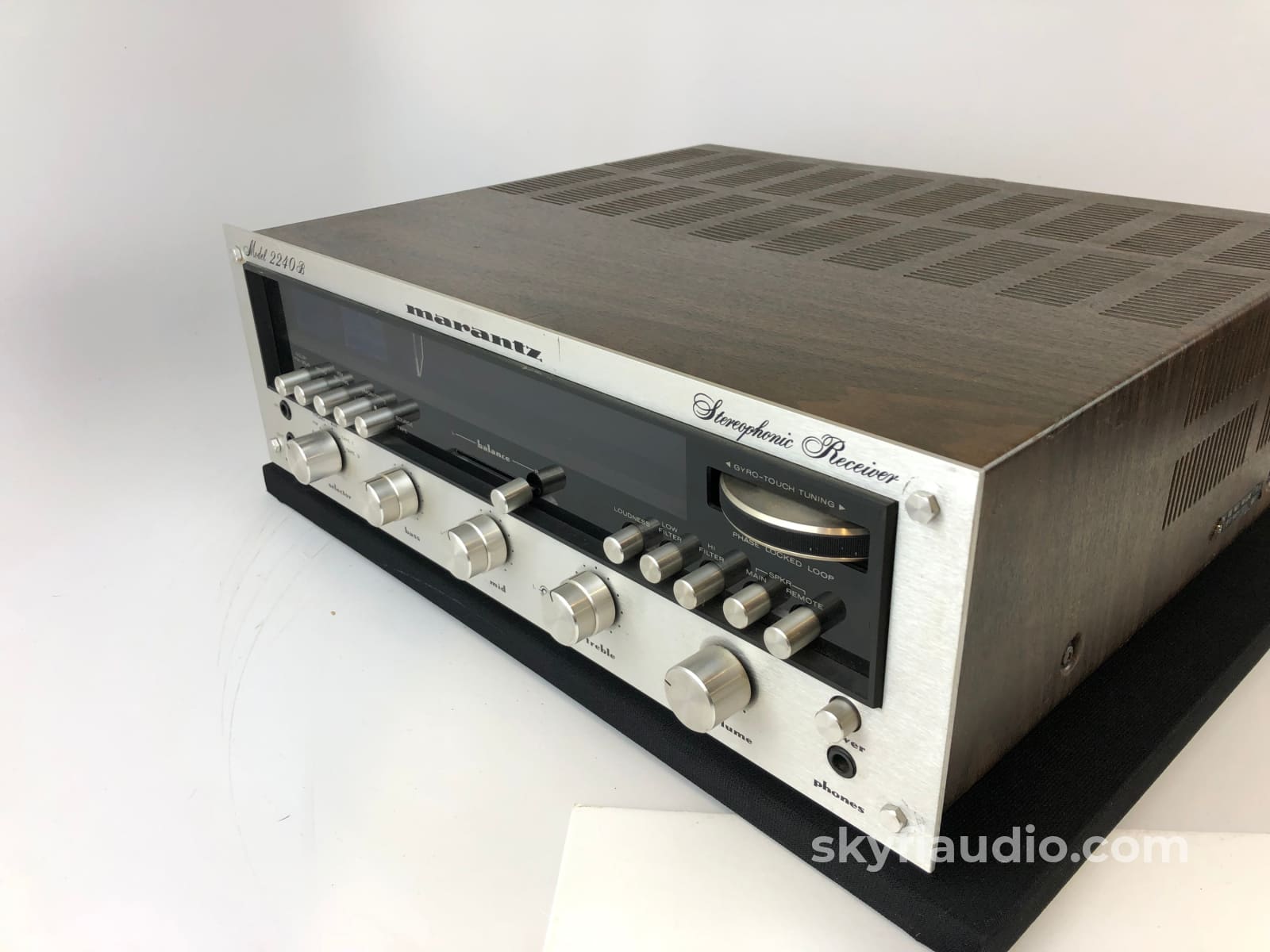 Marantz 2240B Vintage Solid State Stereo Receiver Integrated Amplifier