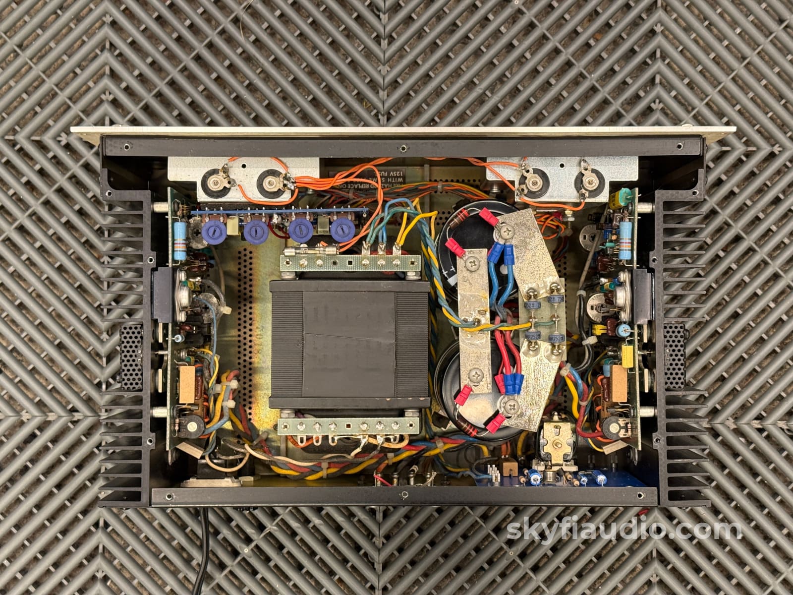 Marantz 250 Vintage Amplifier - Late Serial + Restored - Amplifier