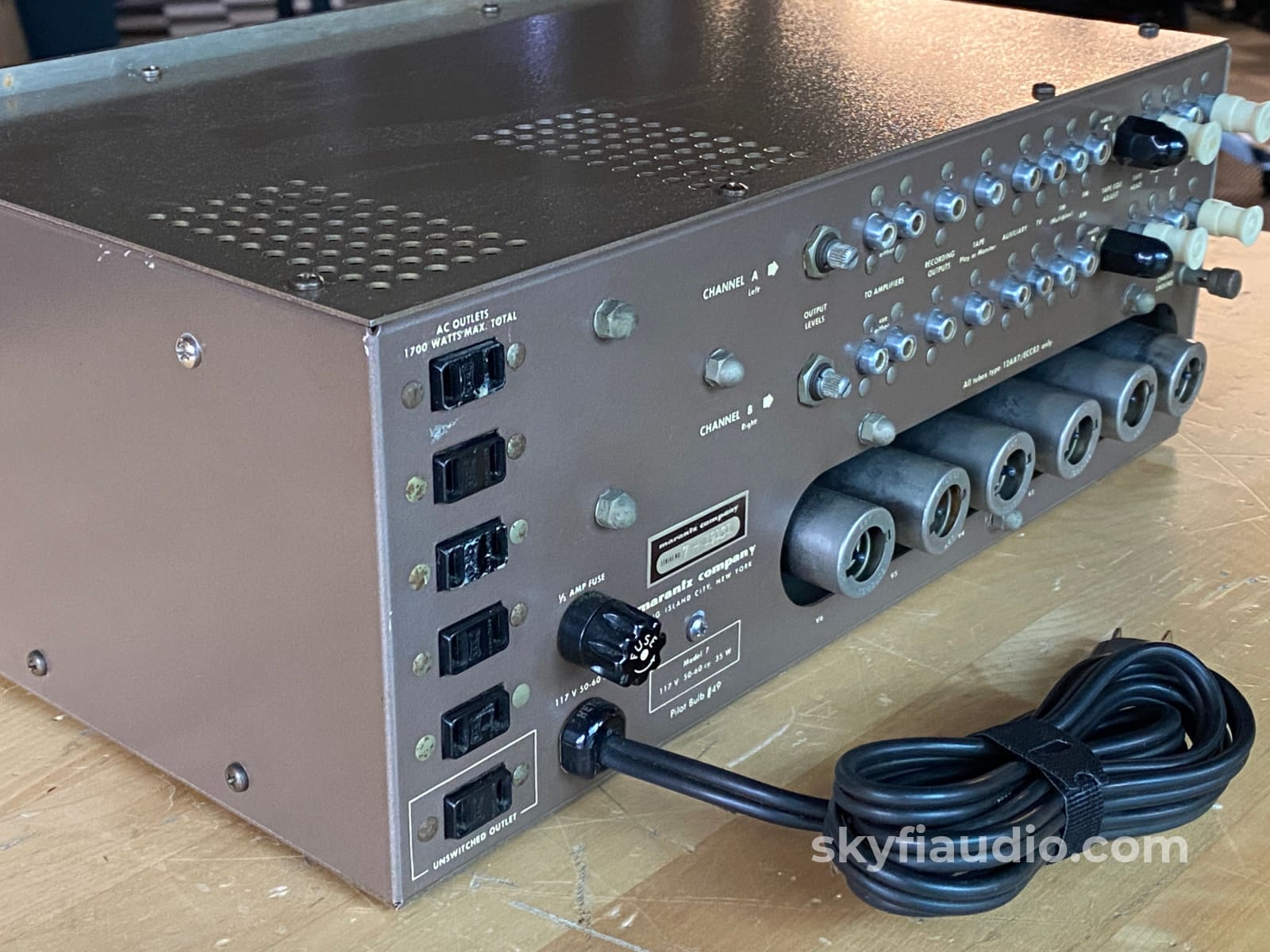 Marantz Model 7 Vintage Tube Preamp - SkyFi Restored, Super Collectibl