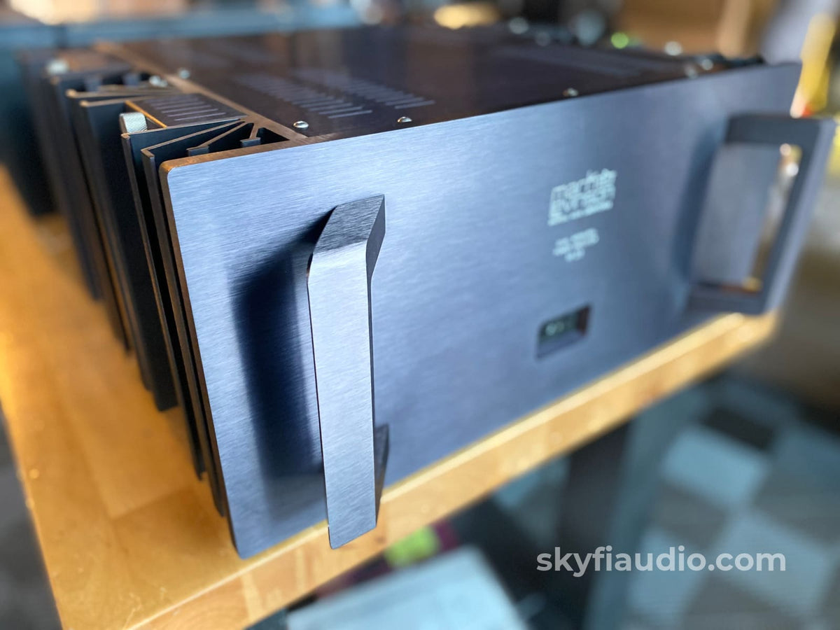 Mark Levinson No.23 Dual Monaural Solid State Amplifier