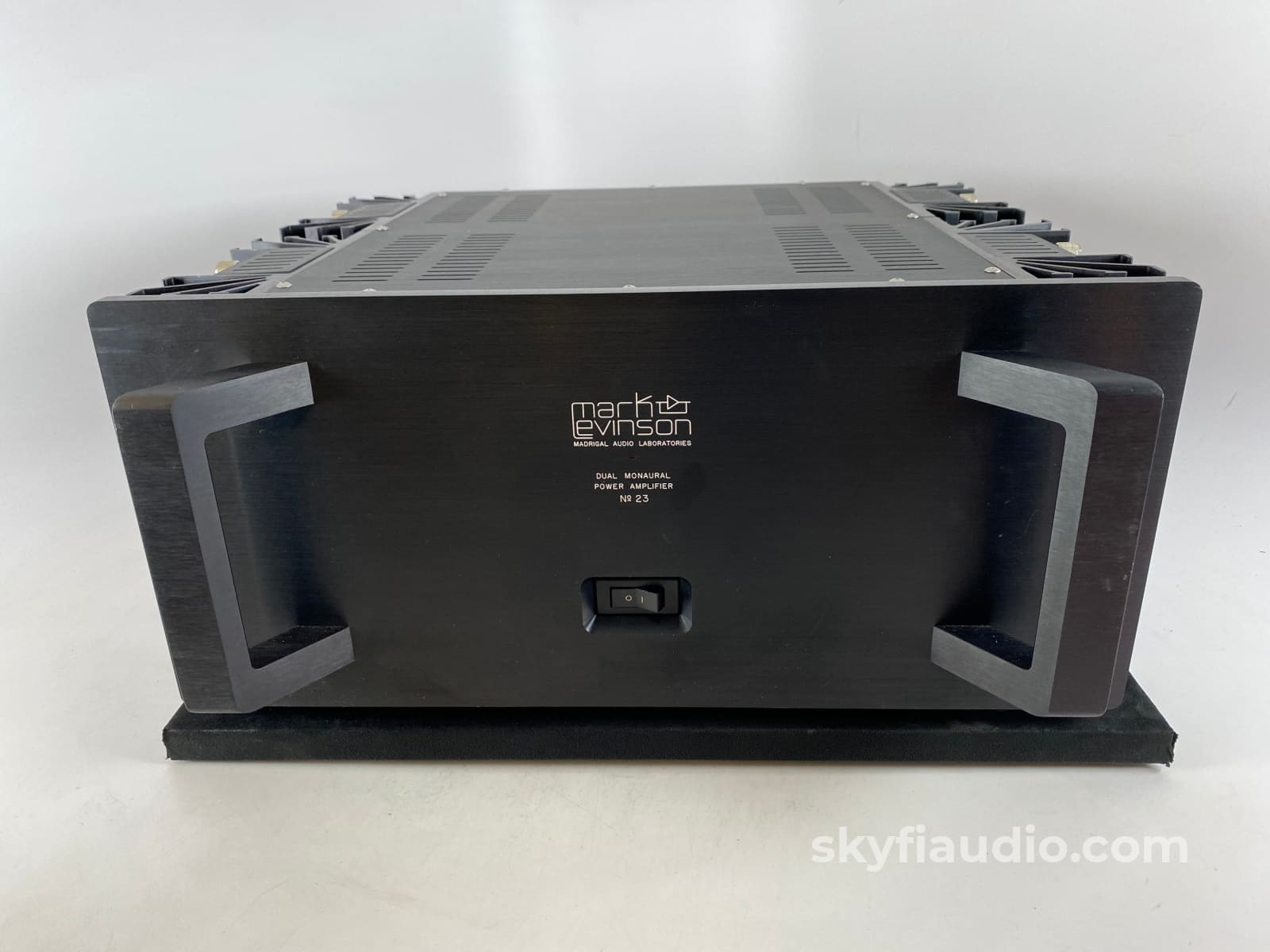 Mark Levinson No.23 Dual Mono Solid State Amplifier, 200W