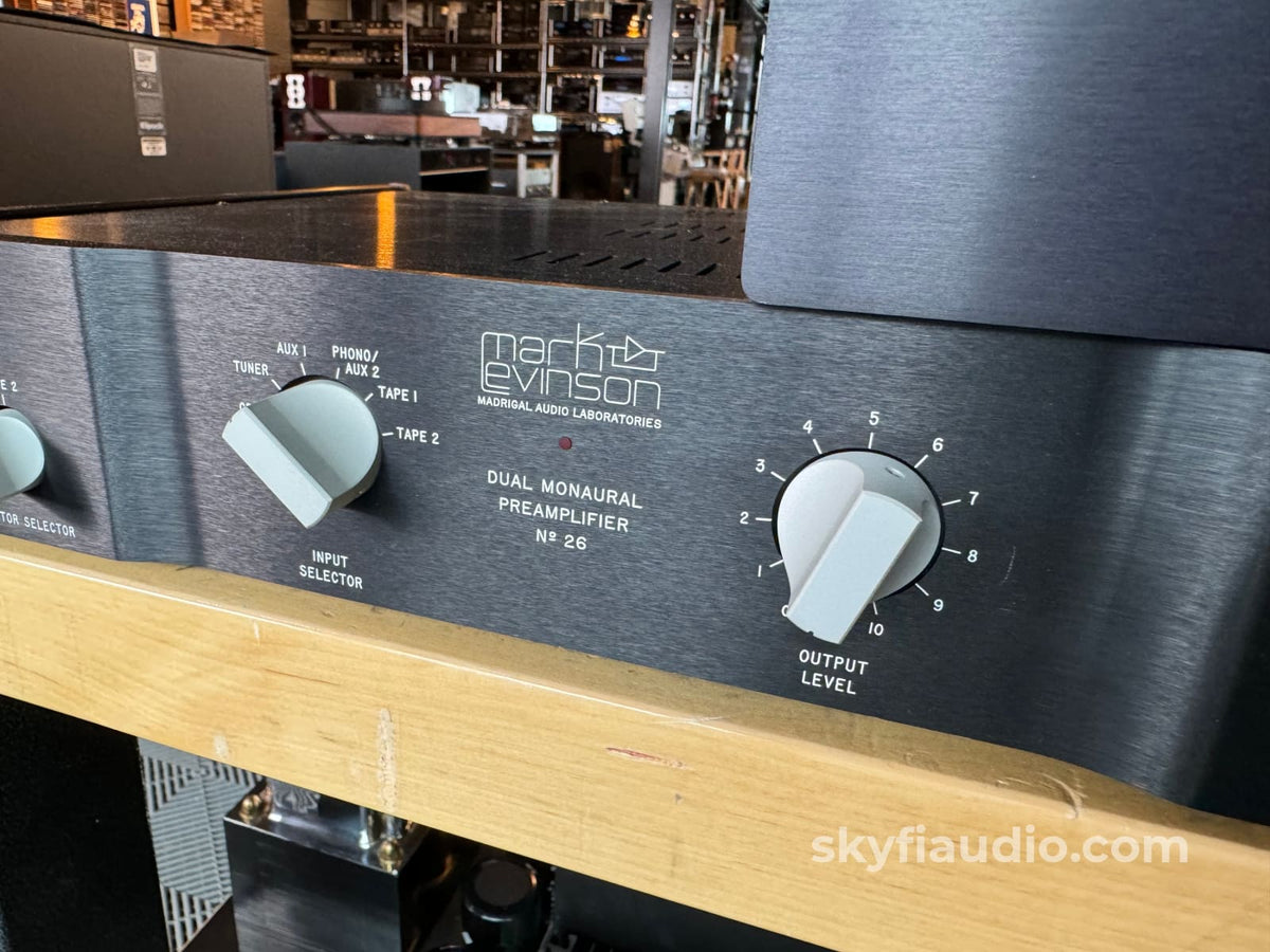 Mark Levinson No.26 Vintage Analog Preamp With Balanced Card And Power Supply (Pls-226) - Serviced