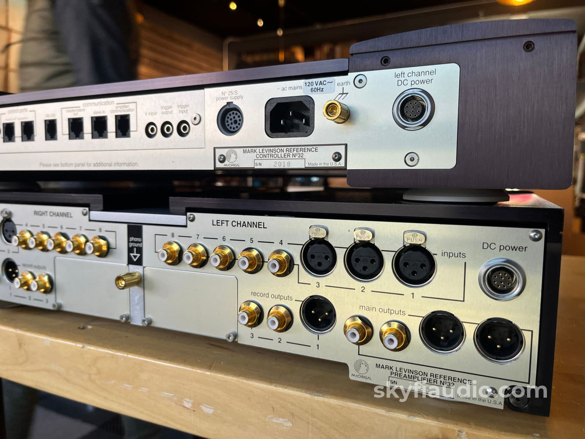 Mark Levinson No. 32 Reference Controller / Preamplifier - Serviced