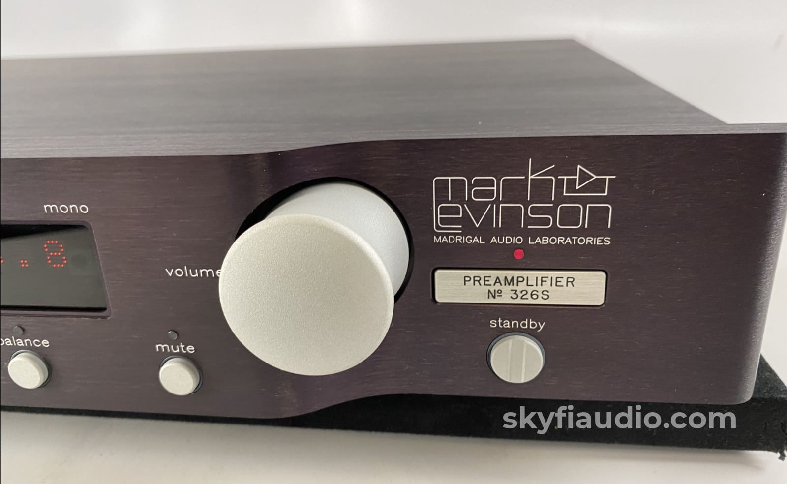Mark Levinson No. 326S Line Stage Preamplifier With Remote