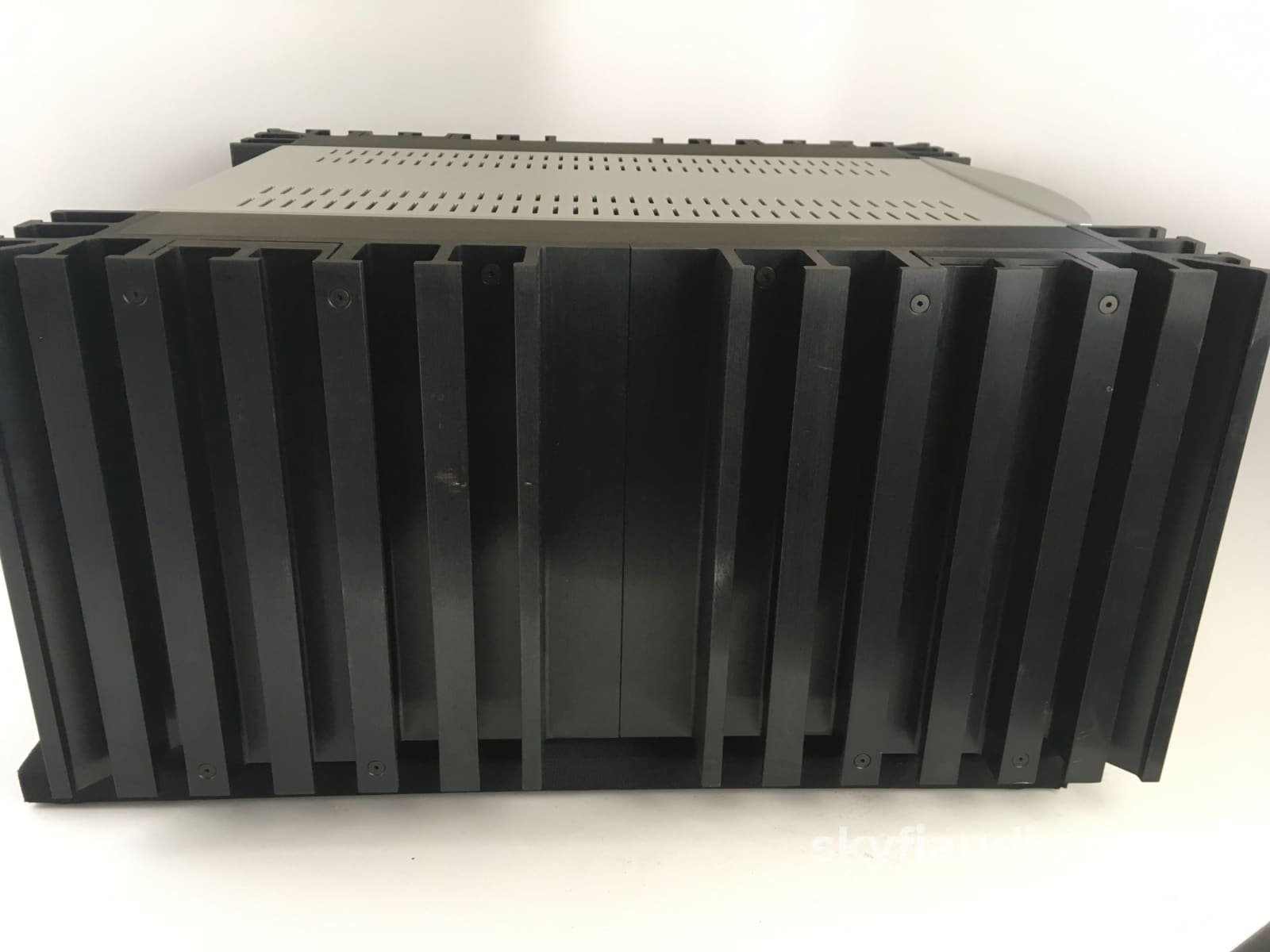 Mark Levinson No.331 Solid State Amplifier