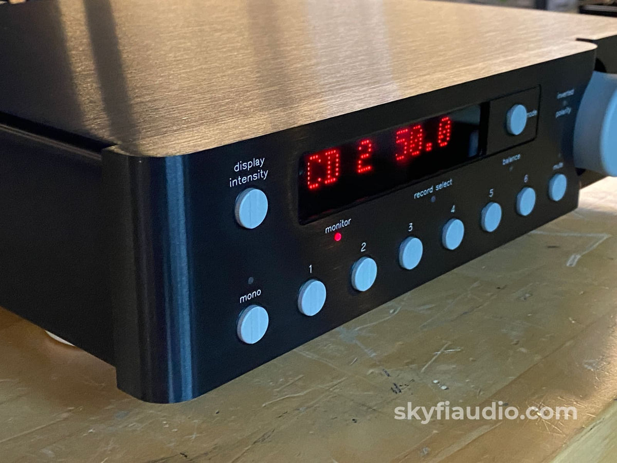 Mark Levinson 380S Dual Mono Preamp - Factory Serviced Preamplifier
