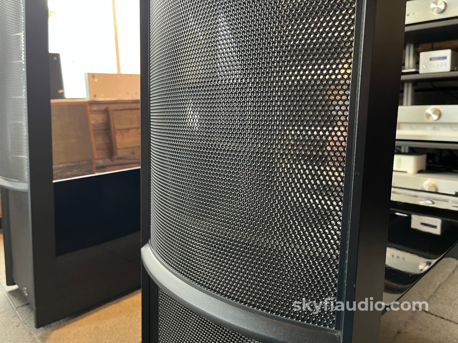 Martin Logan Expression ESL13A - Hybrid Electrostatic Speakers - Gloss Black Amplifier