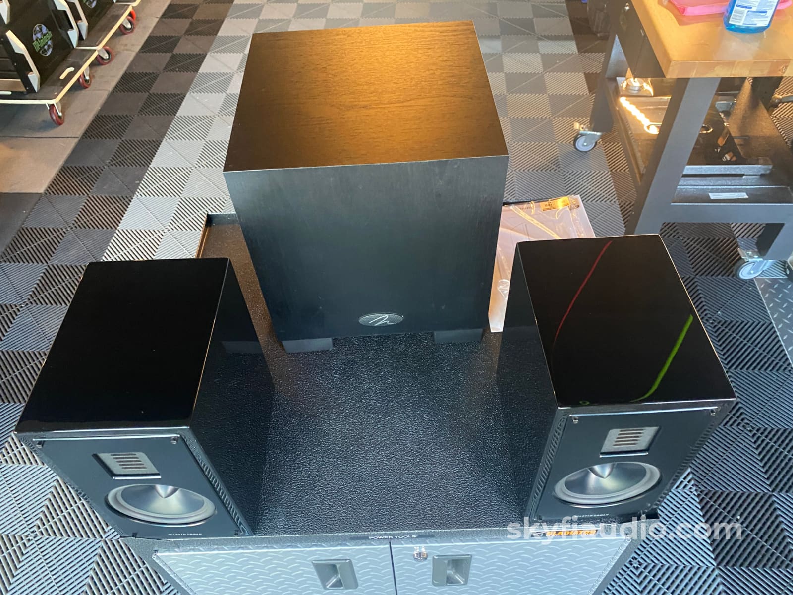 Martin Logan Lx16 Speakers W/Matching Dynamo Subwoofer