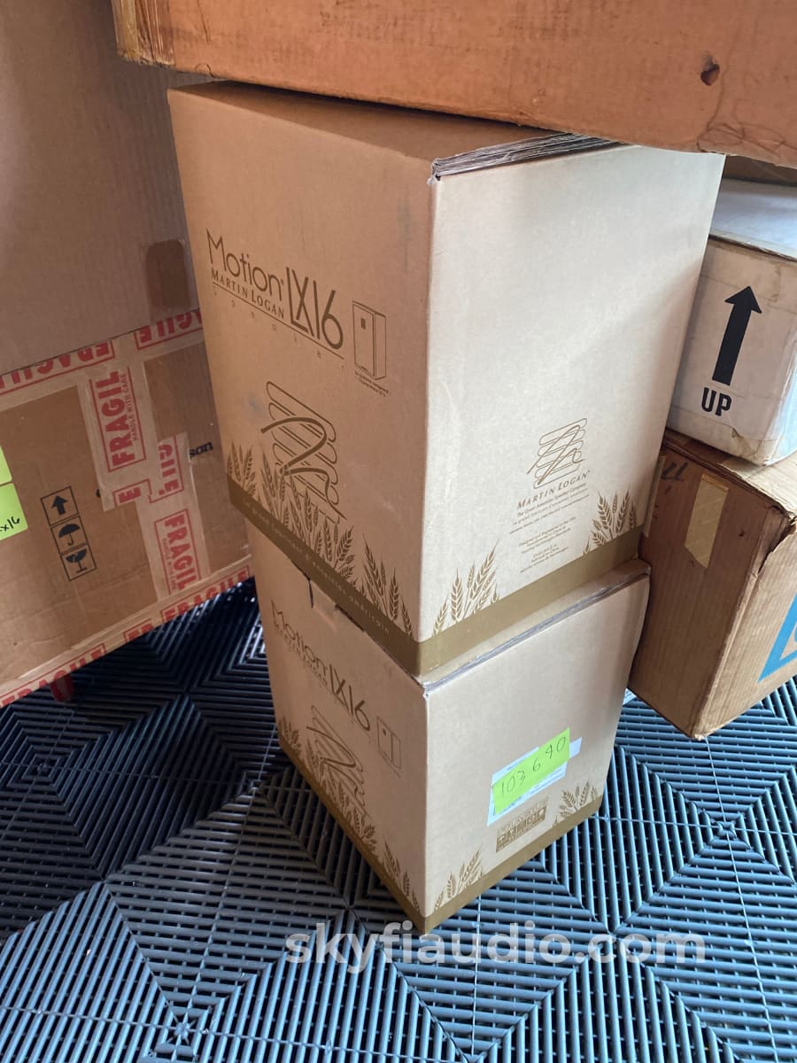 Martin Logan Lx16 Speakers W/Matching Dynamo Subwoofer