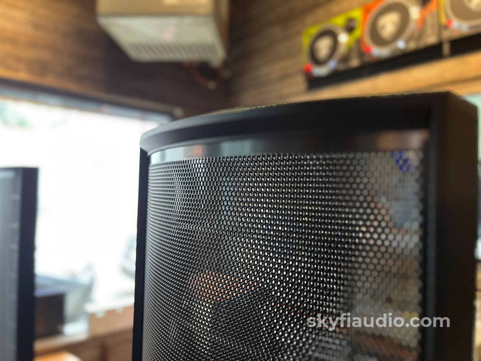 Martin Logan Renaissance ESL15A Loudspeakers - Hybrid Electrostatic - Gloss Black - Complete Kit Amplifier