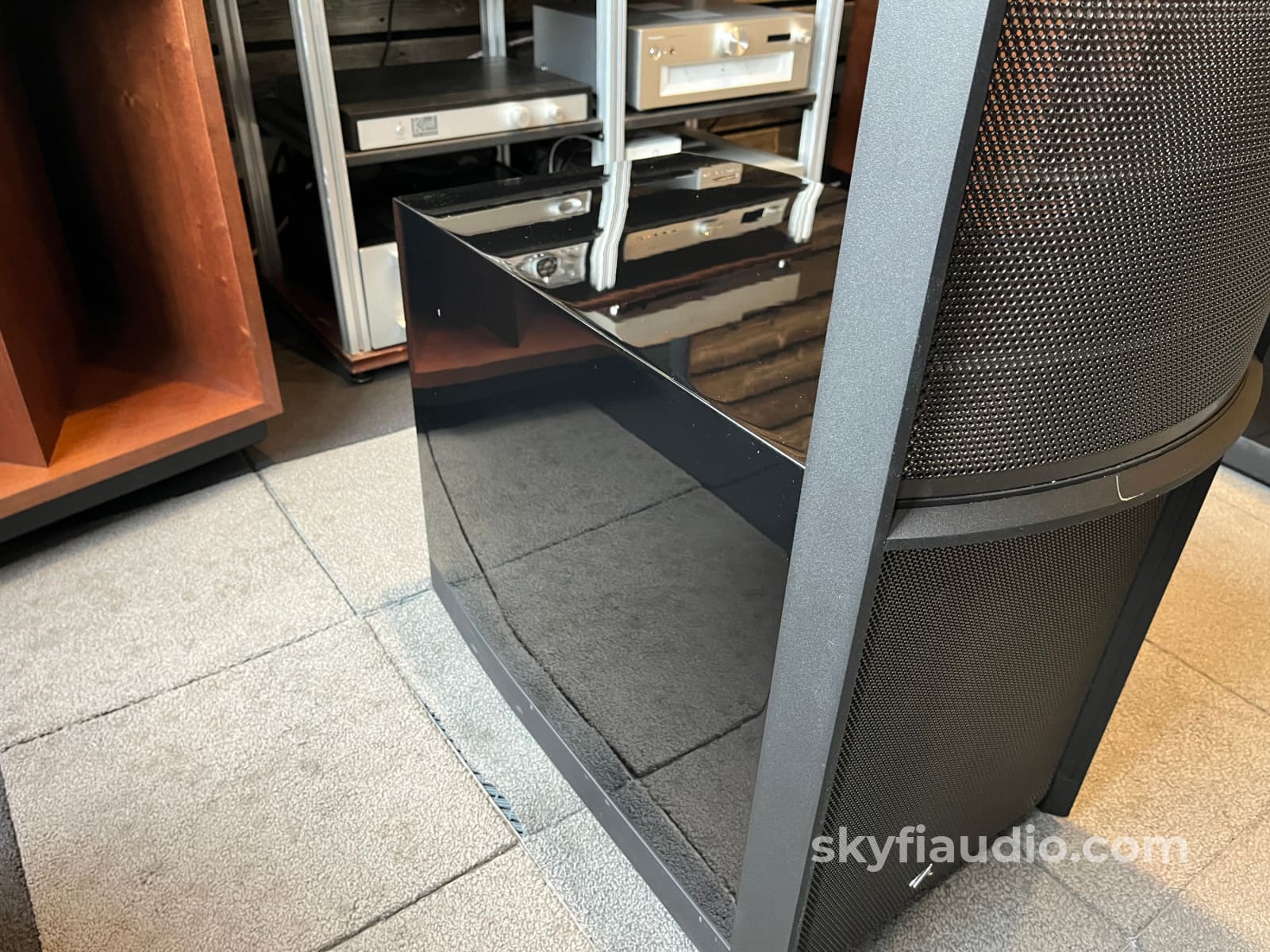 Martin Logan Renaissance ESL15A Loudspeakers - Hybrid Electrostatic - Gloss Black - Complete Kit Amplifier