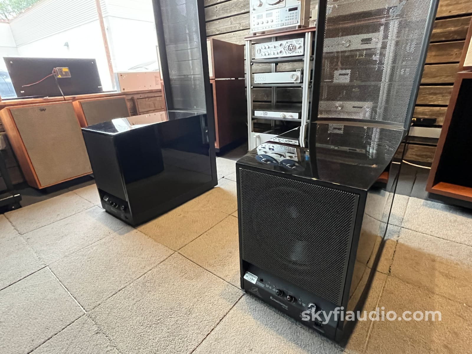 Martin Logan Renaissance ESL15A Loudspeakers - Hybrid Electrostatic - Gloss Black - Complete Kit Amplifier