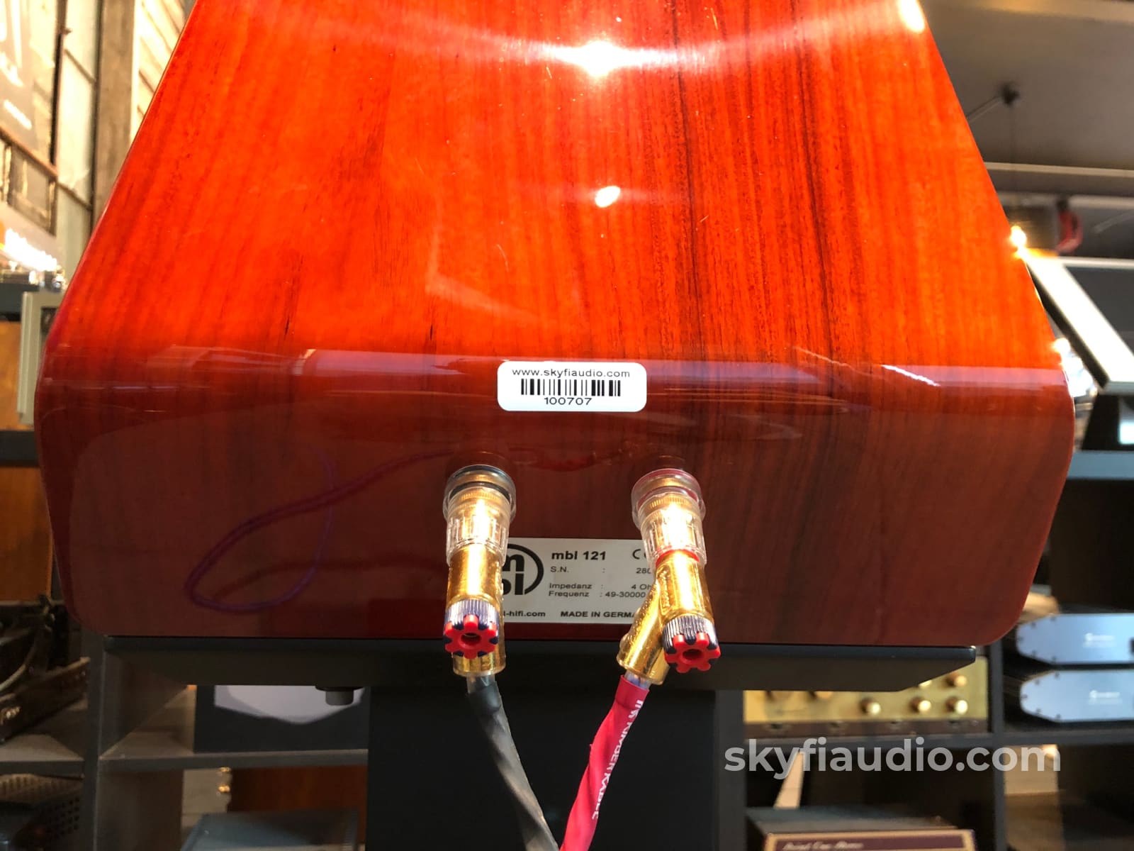 Mbl 121 Radialstrahler Speakers - With Stands And Crates