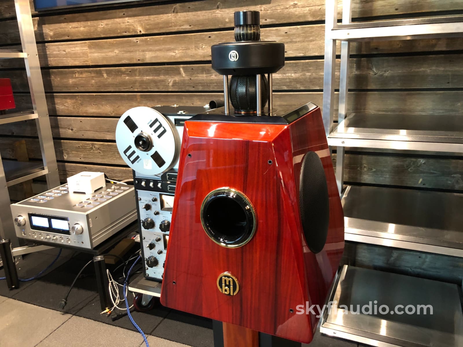 Mbl 121 Radialstrahler Speakers - With Stands And Crates