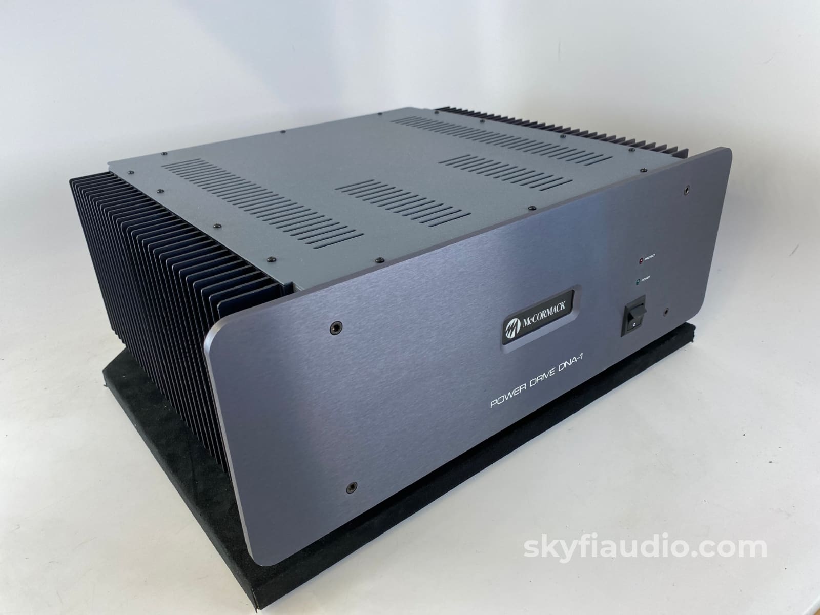 Mccormack Power Drive Dna-1 Amplifier