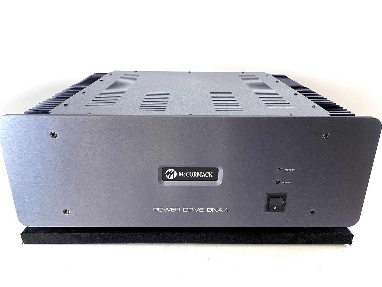 McCormack Power Drive DNA-1 Amplifier