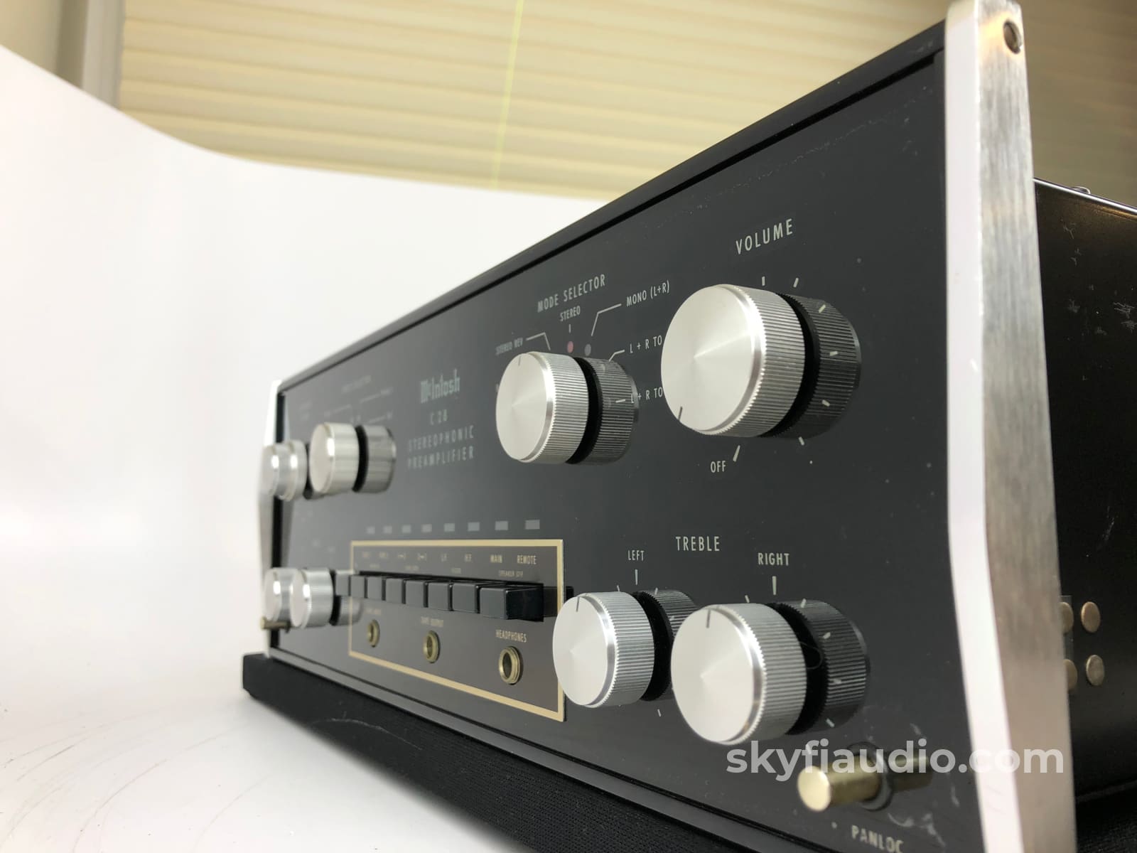 Mcintosh C-28 Vintage Preamplifier