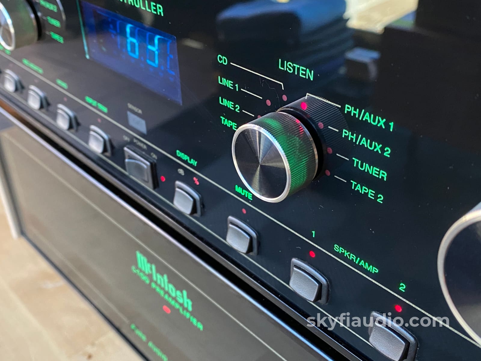 Mcintosh C100 Two Chassis Analog Preamp With Superb Phono Section Preamplifier