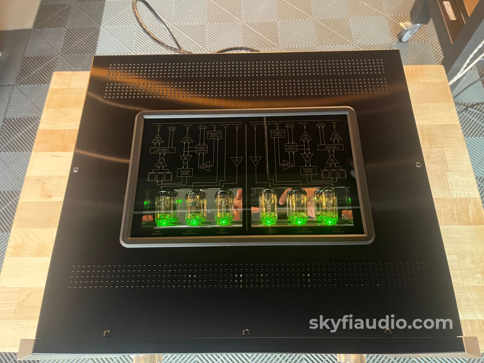 McIntosh C1100 Preamplifier - Flagship Two Chassis - Pre-Loved Preamplifier