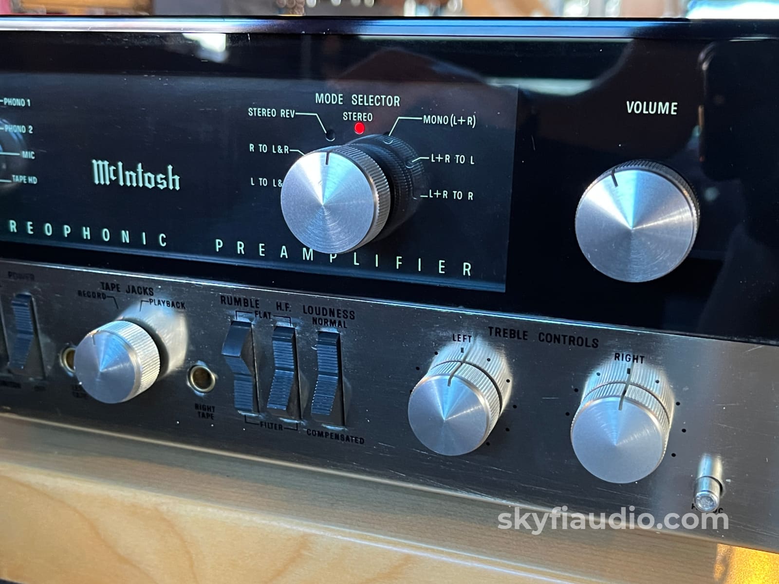 McIntosh C22 Vintage All-Tube Preamplifier - Holy Grail Vintage McInto