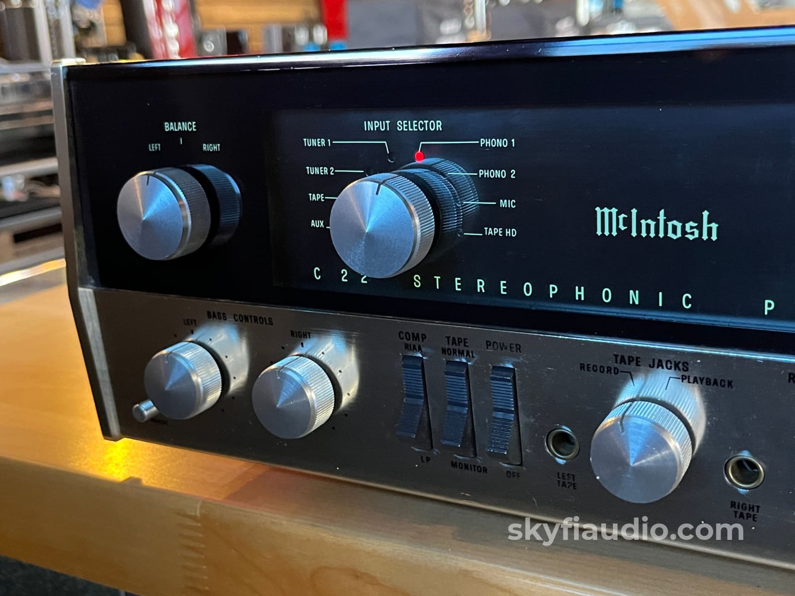 アンプ McIntosh C22 StereoPreamplif hadrian McIntosh C22 Vintage All-Tube Preamplifier - Holy Grail Vintage McInto