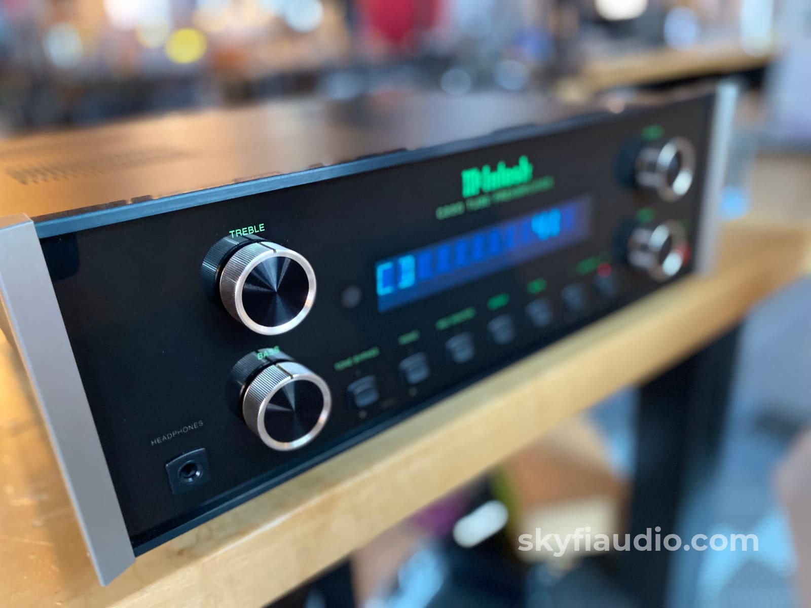 Mcintosh C220 All-Analog Tube Preamplifier W/Phono