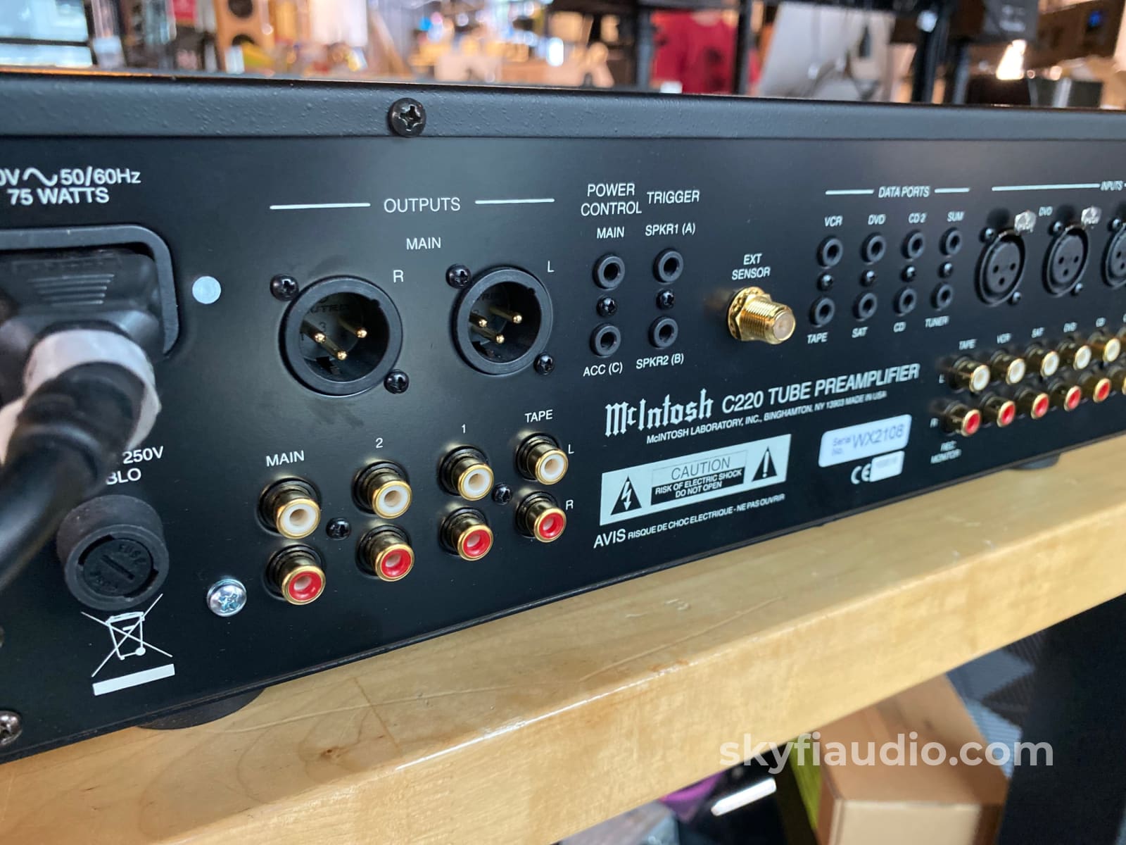 Mcintosh C220 All-Analog Tube Preamplifier W/Phono