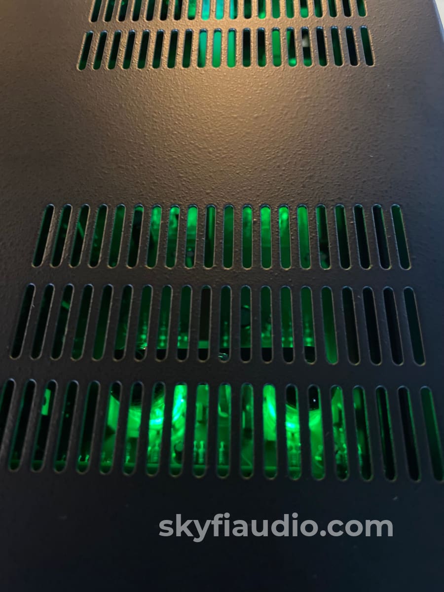 Mcintosh C220 All-Analog Tube Preamplifier W/Phono