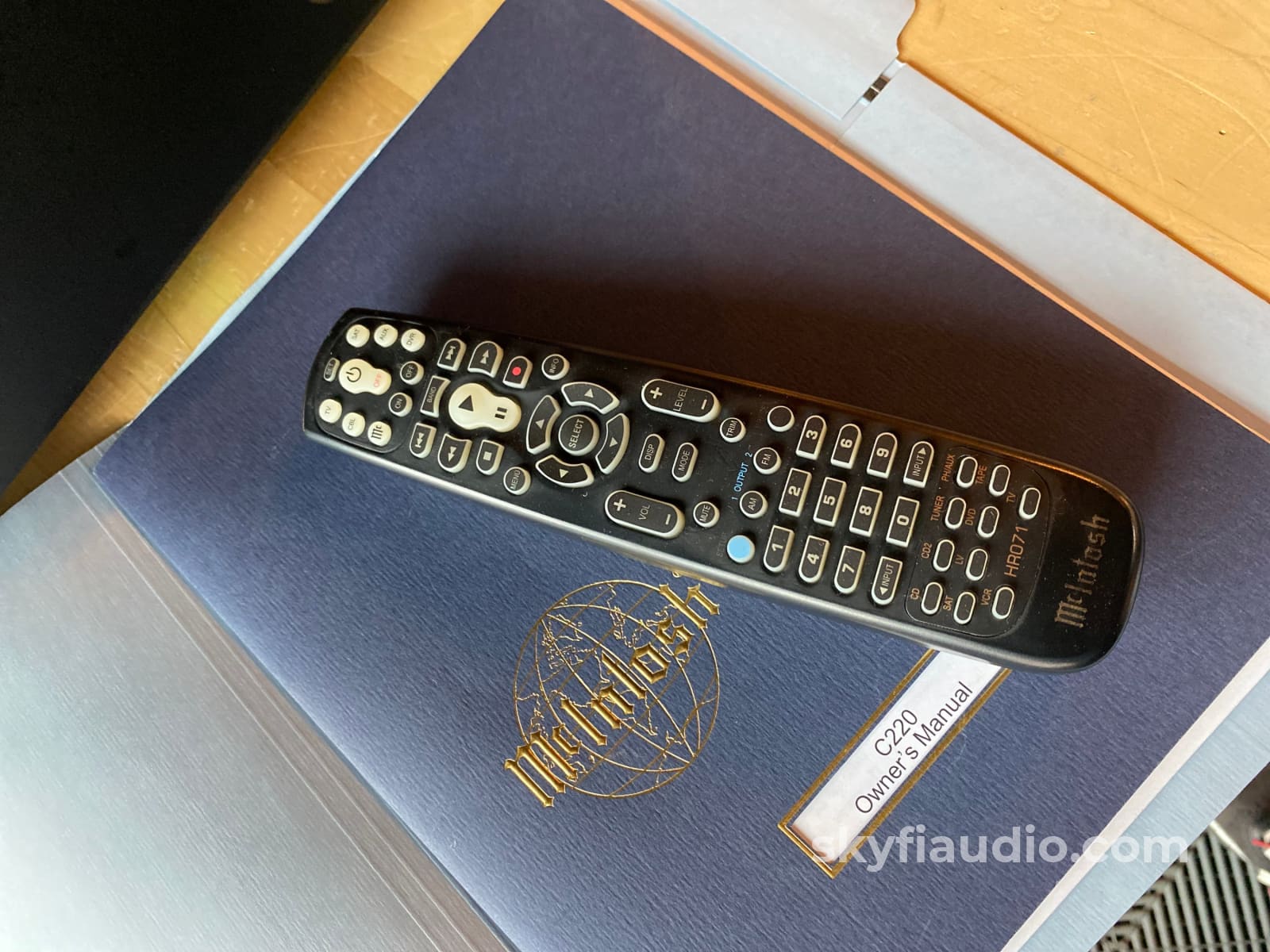 Mcintosh C220 All-Analog Tube Preamplifier W/Phono