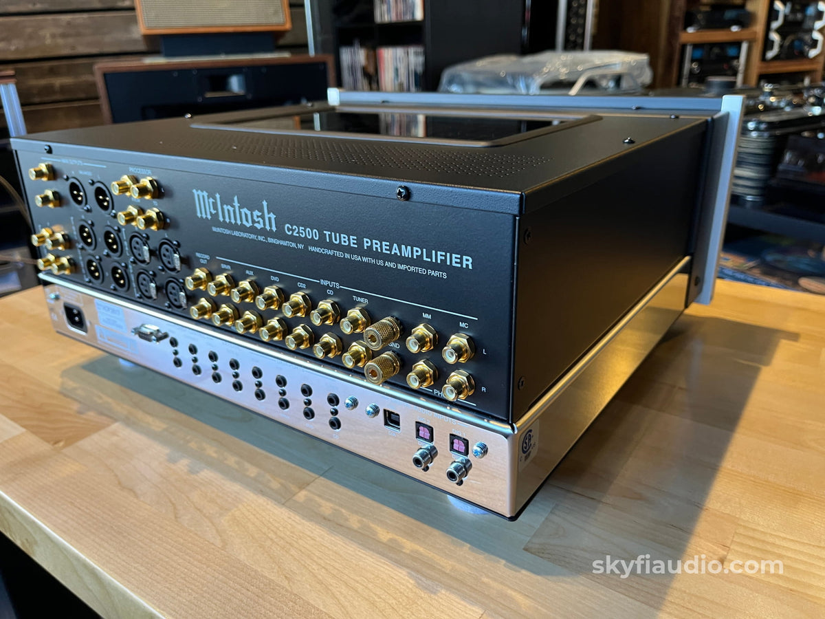 McIntosh C2500 Tube Preamplfier - Complete W/ Remote - Preamplifier