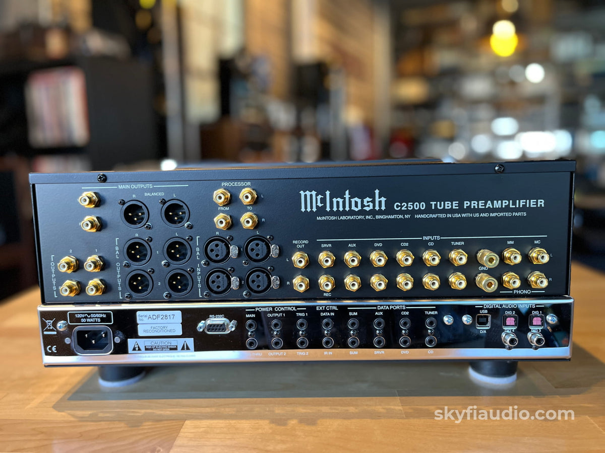 McIntosh C2500 Tube Preamplfier - Complete W/ Remote - Preamplifier