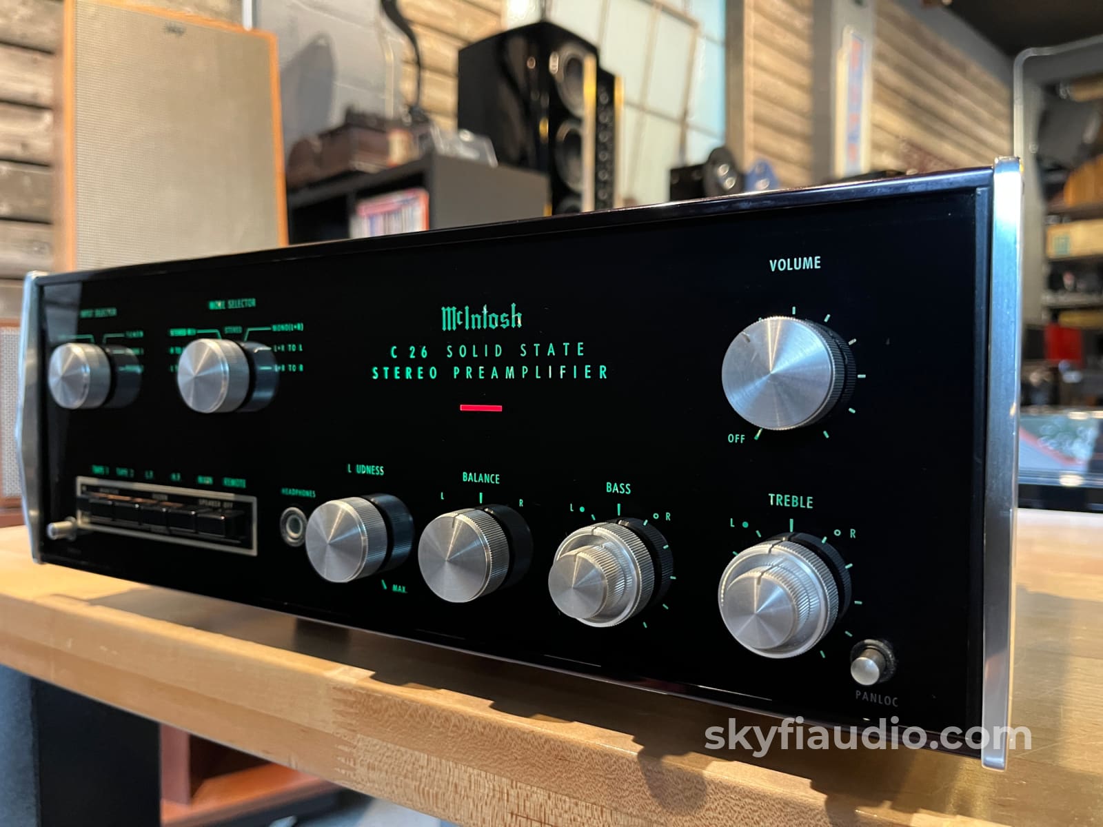 McIntosh C26 Vintage Solid State Preamplifier - Serviced - Preamplifier