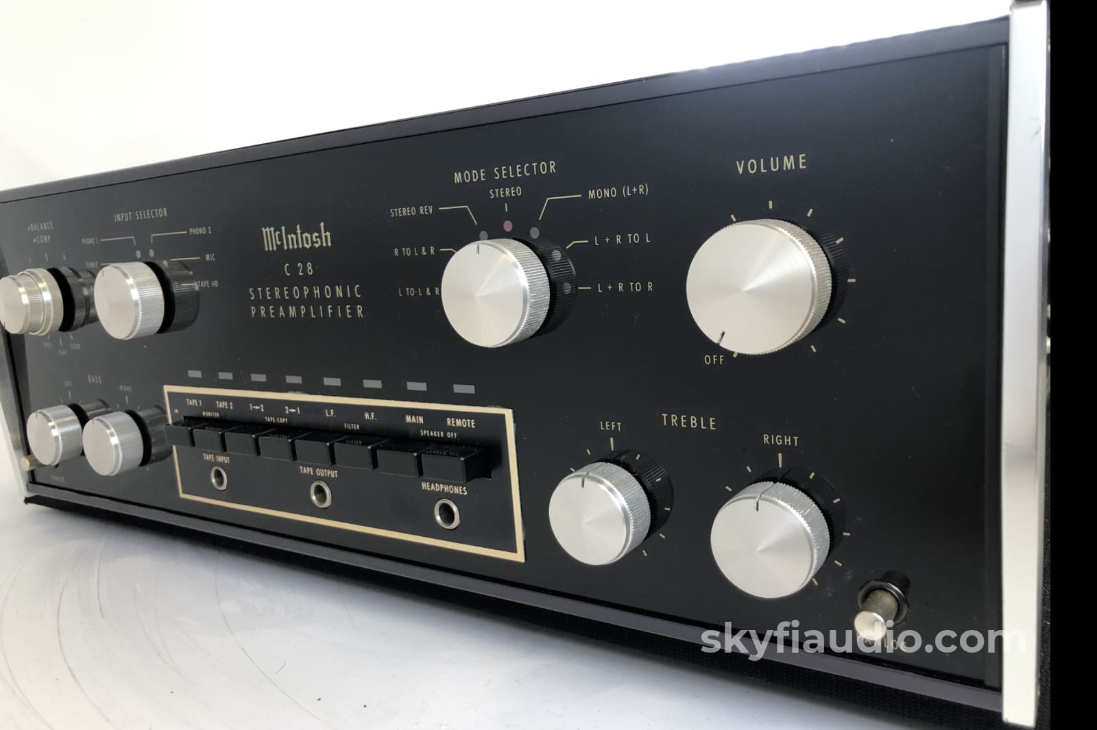 Mcintosh C28 Preamp - Fully Restored And Near Mint Preamplifier