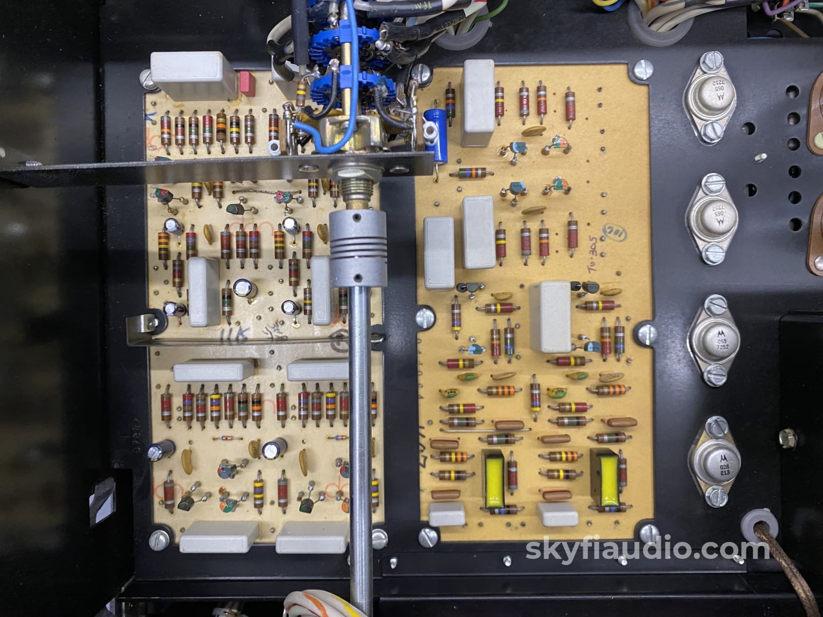 Mcintosh C28 Preamplifier - Fully Restored And Near MINT