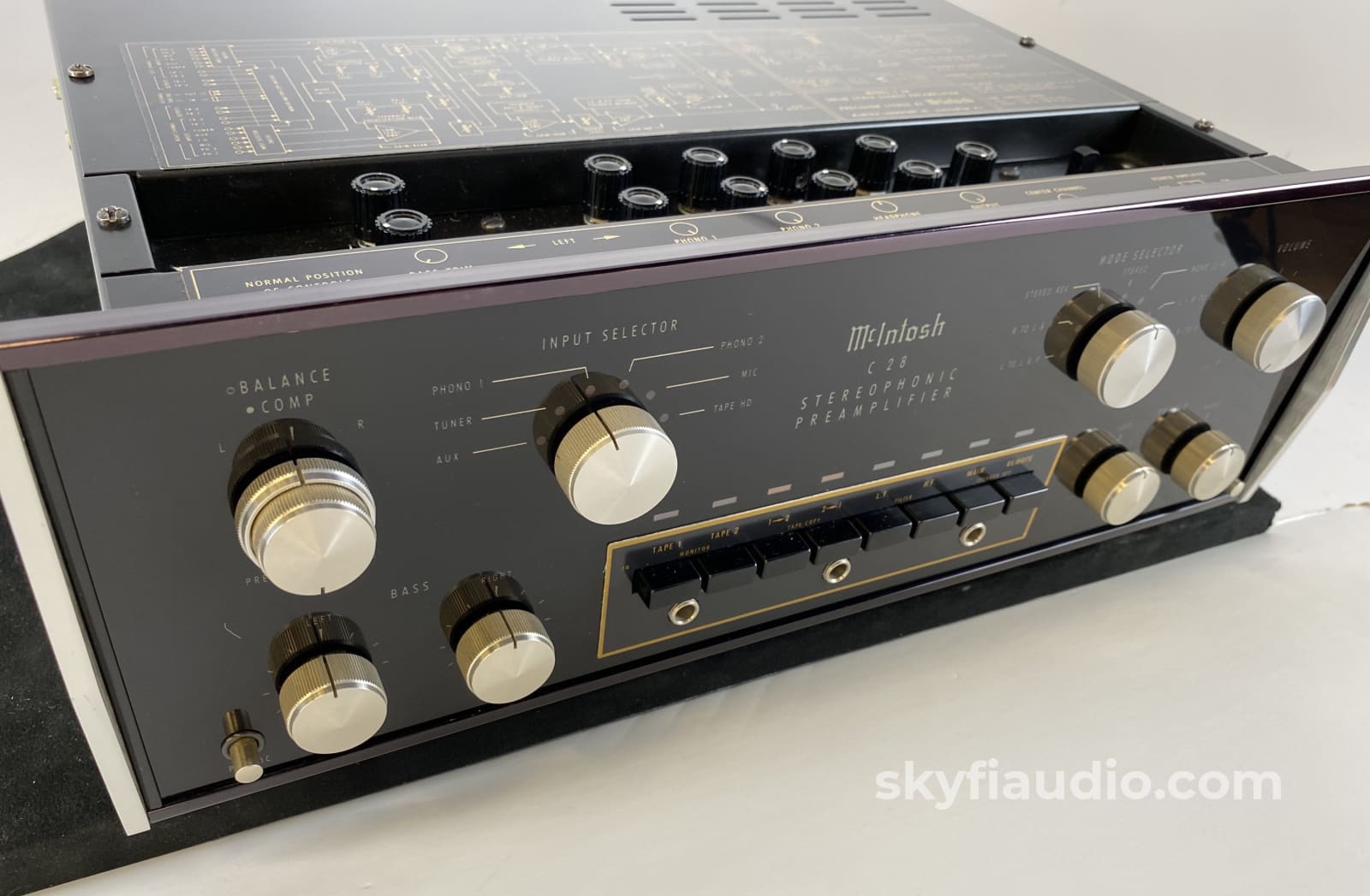 Mcintosh C28 Preamplifier - Fully Restored And Near Mint