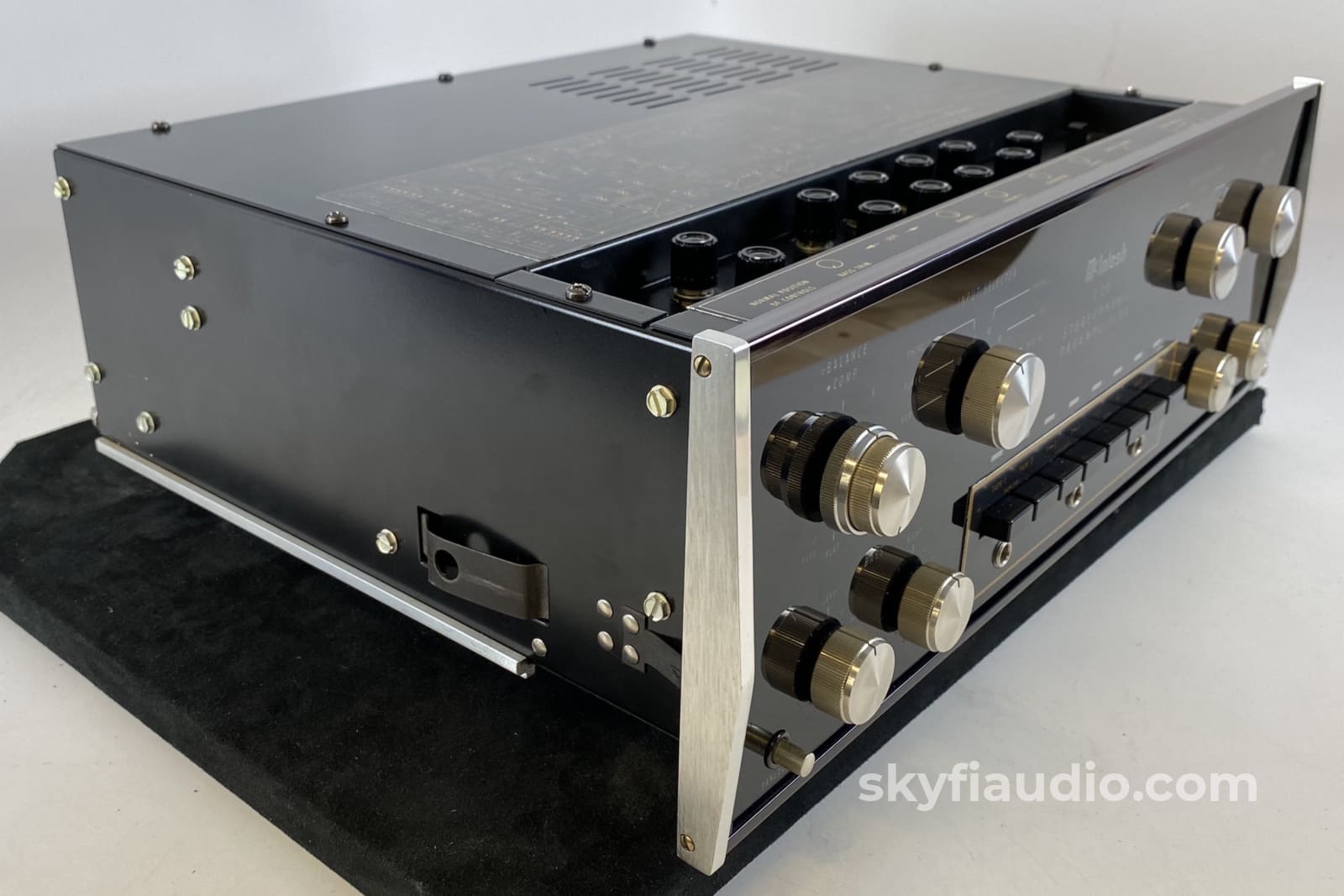 Mcintosh C28 Preamplifier - Fully Restored And Near Mint