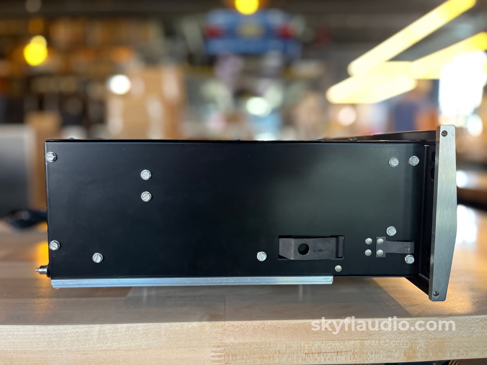 McIntosh C28 ステレオプリメインアンプ McIntosh C28 Vintage Analog Preamp with Phono - Serviced