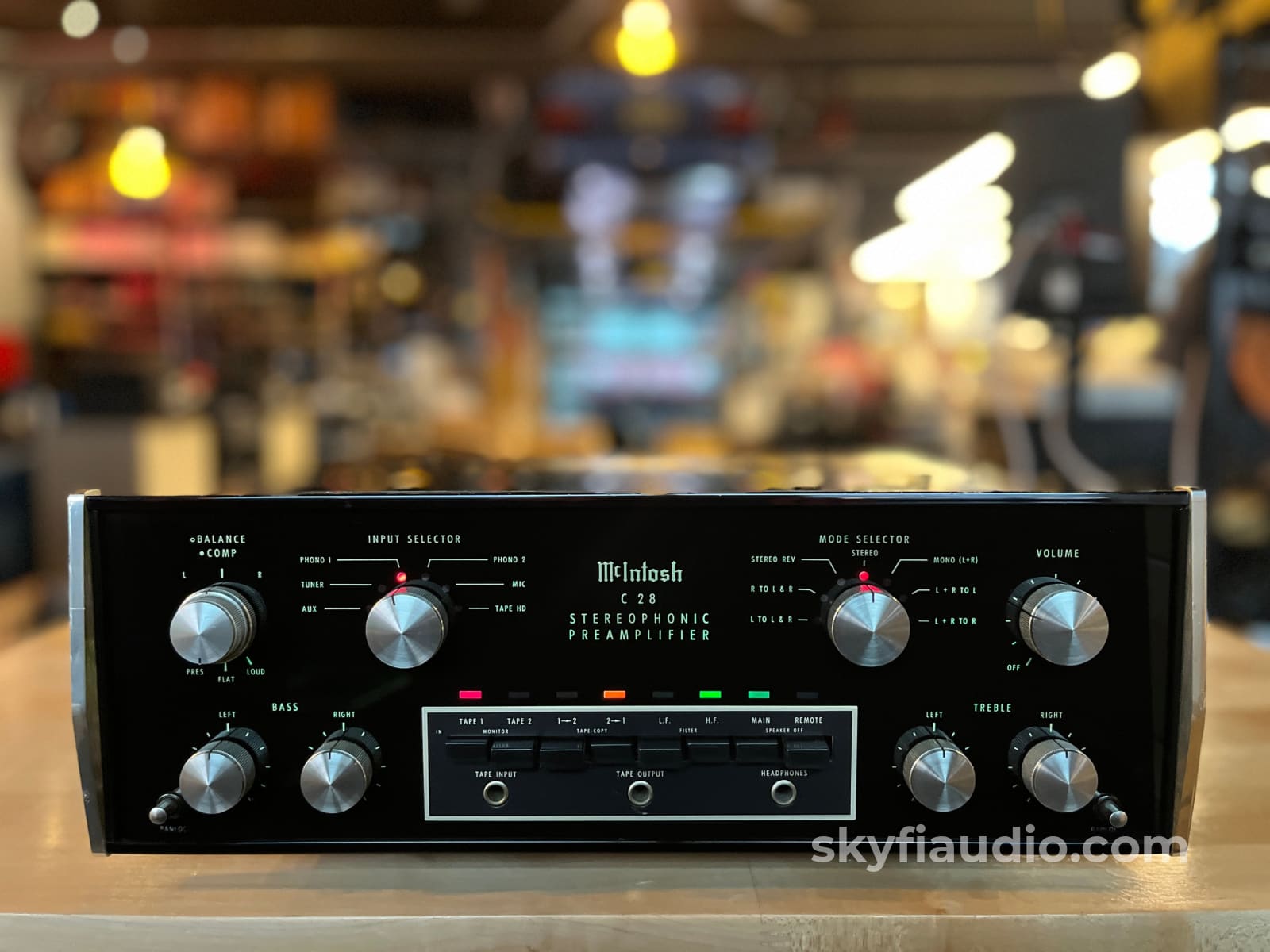 McIntosh C28 Vintage Solid State Preamplifier - Survivor Preamplifier