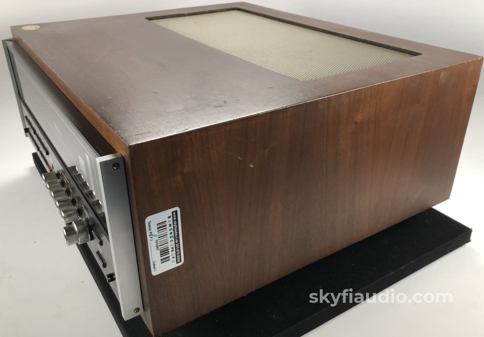 Mcintosh C31V Preamp With Phono - Includes Remote Wood Case And Manual Preamplifier