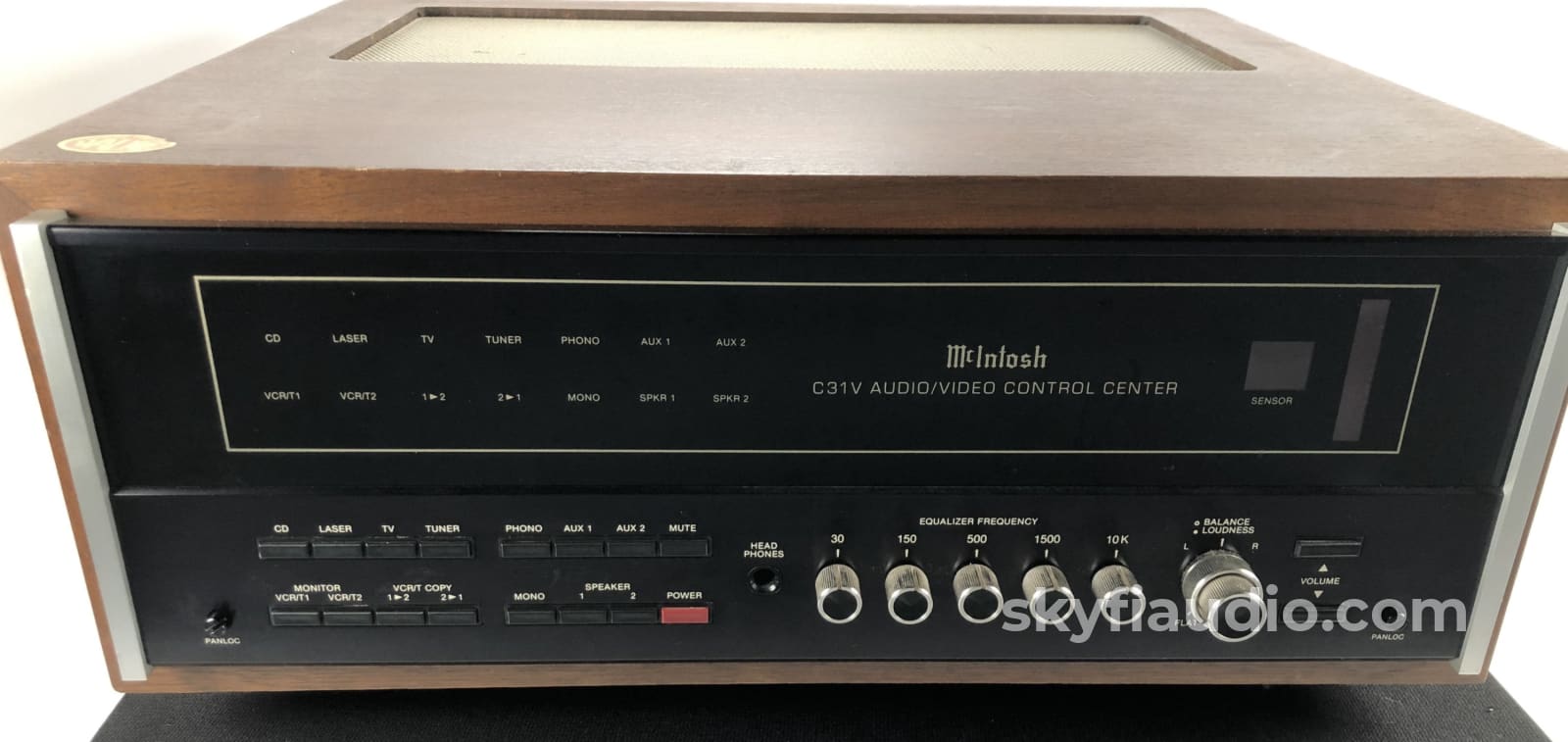 Mcintosh C31V Preamp With Phono - Includes Remote Wood Case And Manual Preamplifier