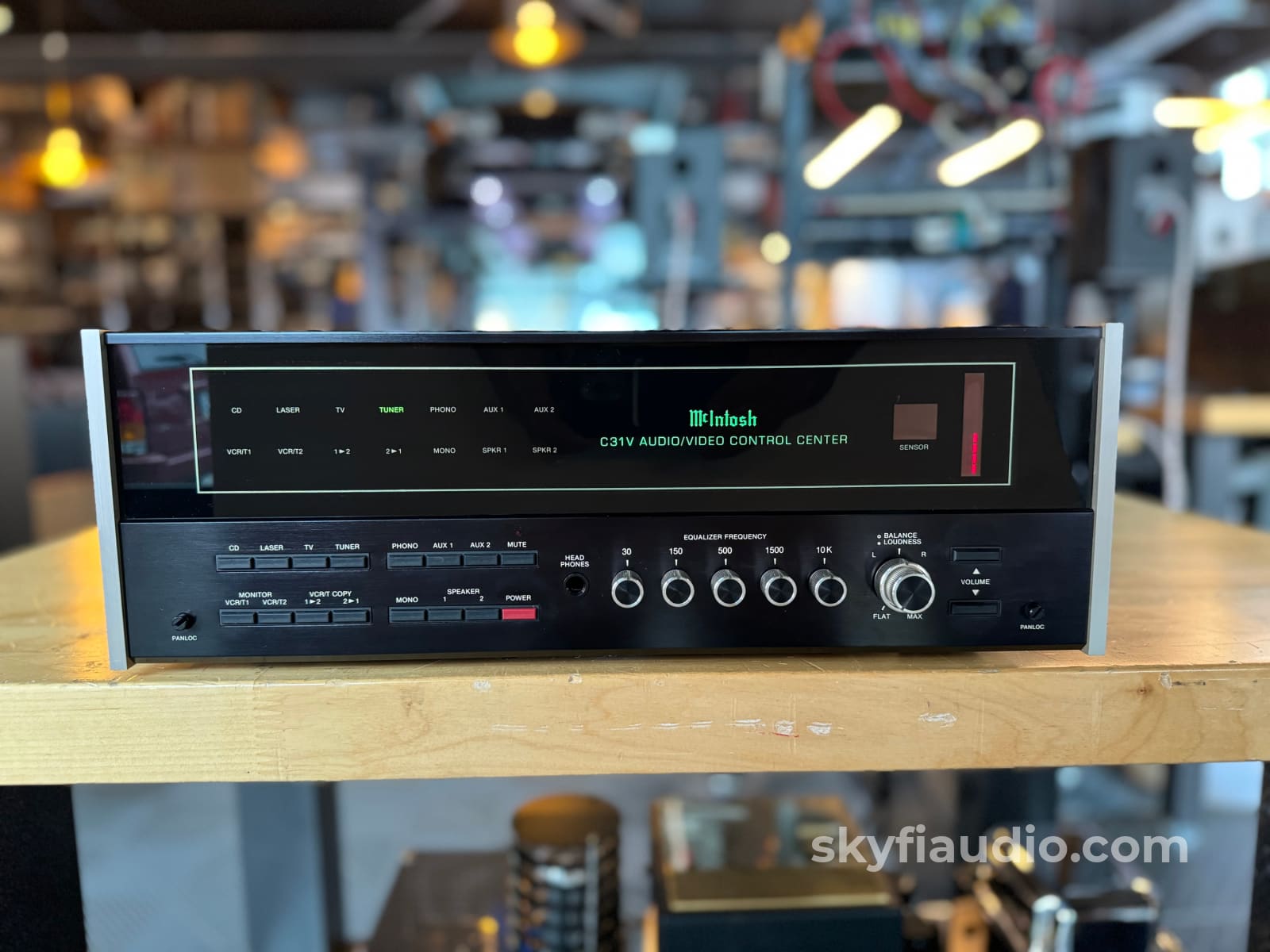 McIntosh C31V Vintage Full Featured Preamp w/Phono and Remote Control