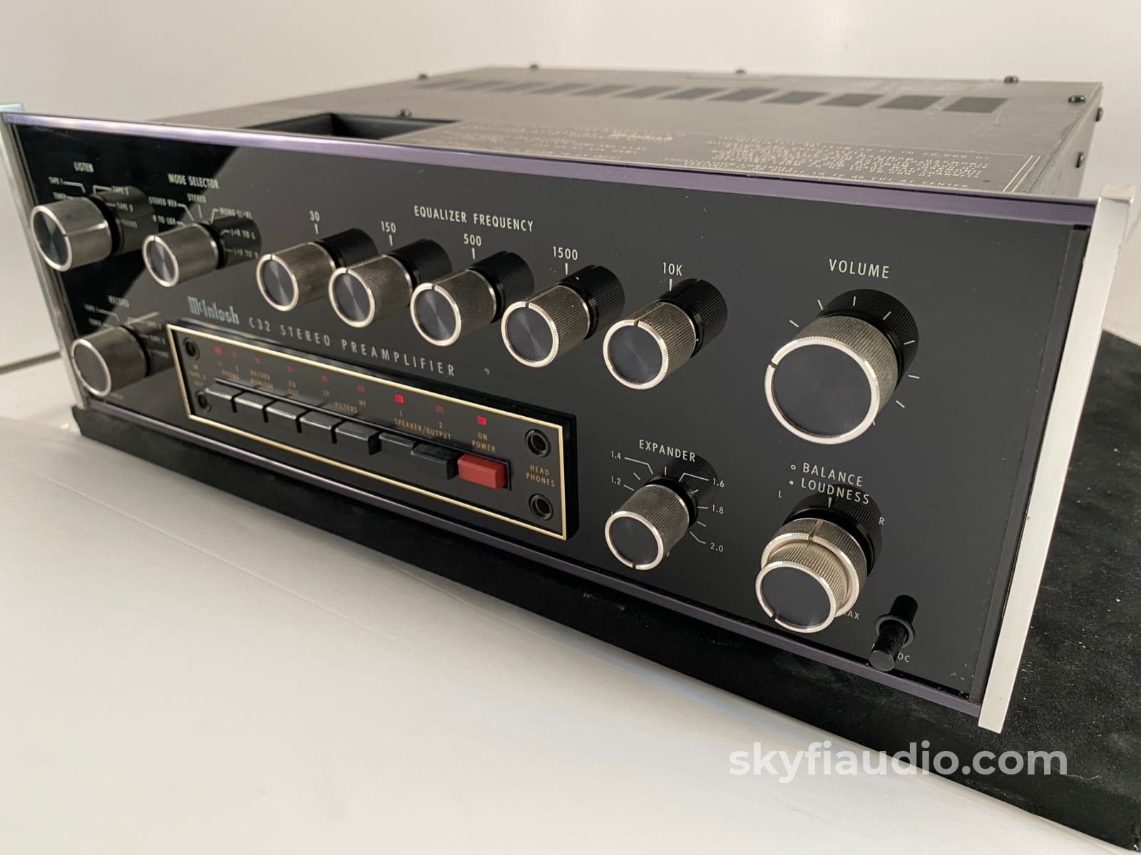 Mcintosh C32 Vintage Analog Preamplifier With Phono